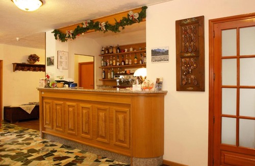 Sauze d'Oulx Hotel | Hotel Biancaneve