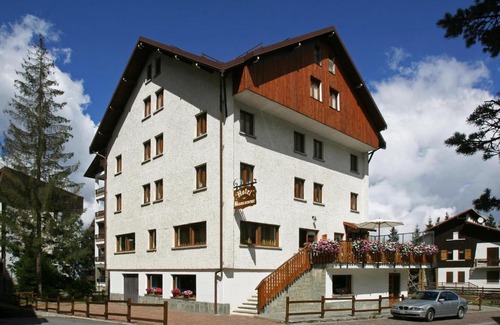 Sauze d'Oulx Hotel | Hotel Biancaneve