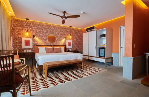 Conchas Chinas Hotel | Hotel Boutique Luxury Patio Azul