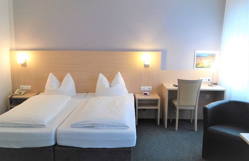 Heidingsfeld Hotel | Hotel Brehm
