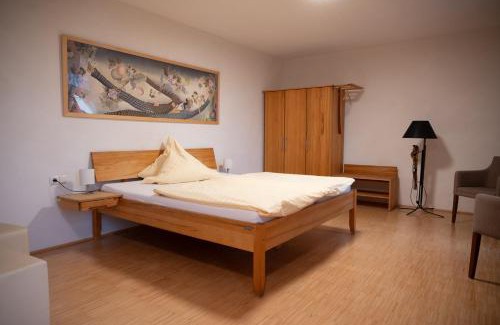 Deidesheim Hotel | Hotel & Café Ritter von Böhl