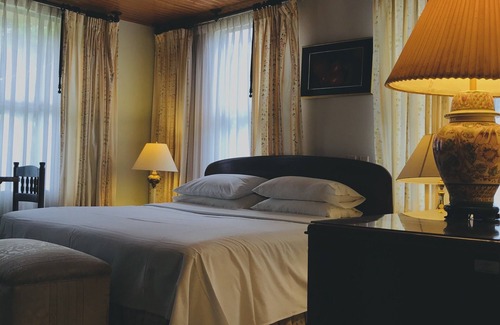 Pacho Hotel | Hotel California Pacho