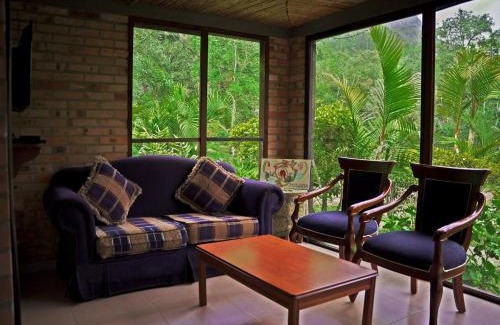 Macheta House | Hotel Campestre Rocas Del Paraíso