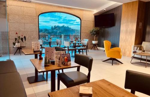 A Lama Hotel | HOTEL CANDOR
