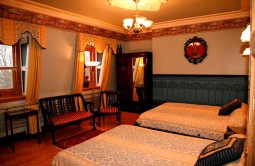 Vieux-Quebec-Cap-Blanc-colline Parlementaire Bed & Breakfast | Hotel Cap Diamant