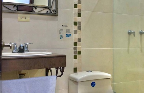 Guadalajara de Buga Hotel | Hotel Casa Escobar Buga
