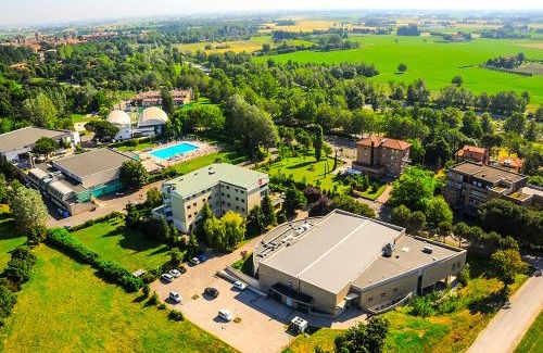 Castel San Pietro Terme Hotel | Hotel Castello Artemide Congressi