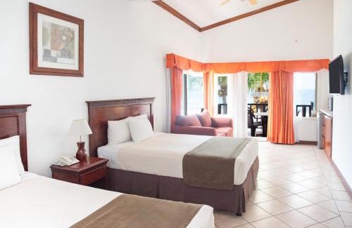 Monterrico Hotel | Hotel Cayman Suites