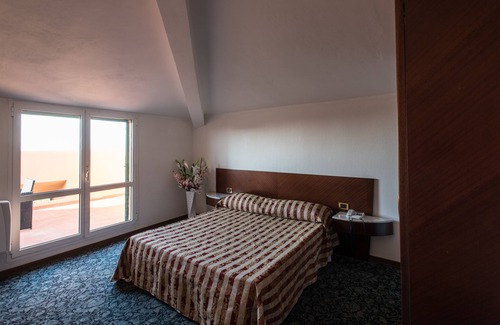 Piombino Hotel | Hotel Centrale
