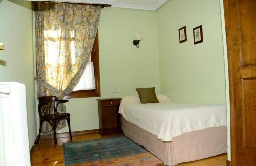 Jaca Hotel | Hotel Charle