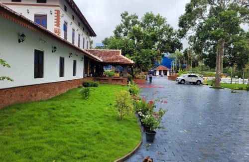 Palakkad Hotel | Hotel Chithrapuri