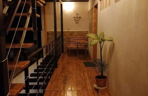 Flores Hotel | Hotel Colibrí Petén