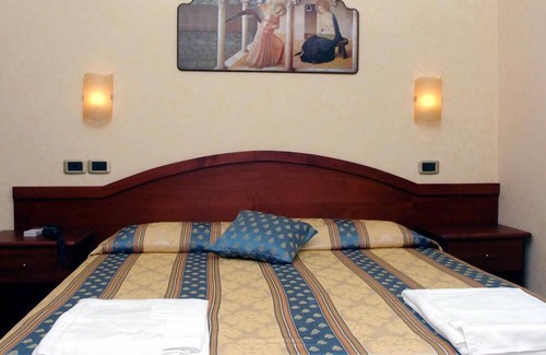 Gizzeria Hotel | Hotel Cridda