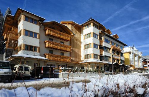 Madonna di Campiglio Hotel | Hotel Crozzon