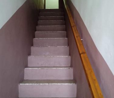 Parma Apartment | HOTEL d 2 non accettiamo franciesi