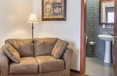 Forestville Hotel | Hotel Danube Bleu