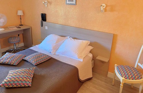 Valras-Plage Hotel | Hotel De La Plage