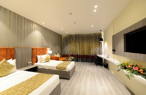 Auli Hotel | Hotel Deep Clarks Inn Lucknow