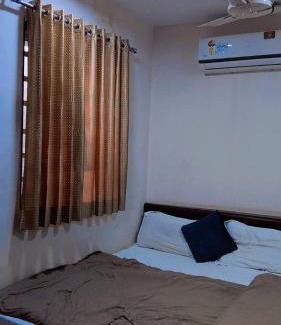 Bhuj Hotel | Hotel Desert Inn