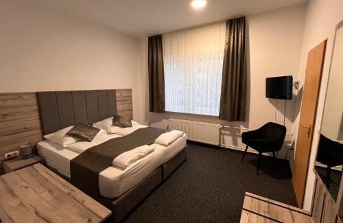 Neumuhlen-Dietrichsdorf Hotel | Hotel Dietrichsdorfer Hof