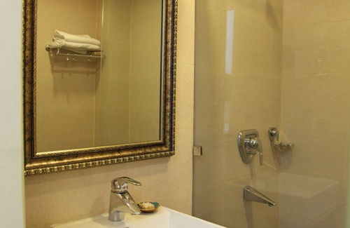 New Delhi Hotel | Hotel Diplomat