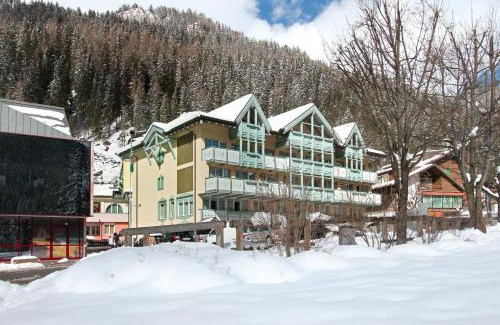 Canazei Hotel | Hotel Dolomiti Schloss