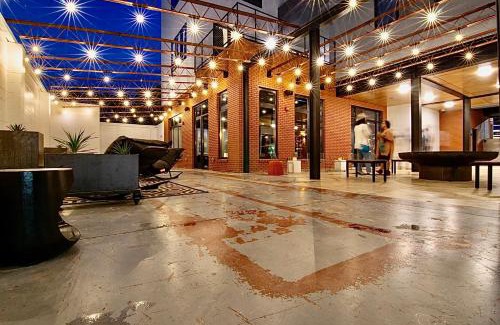 Arlington Heights Hotel | Hotel Dryce