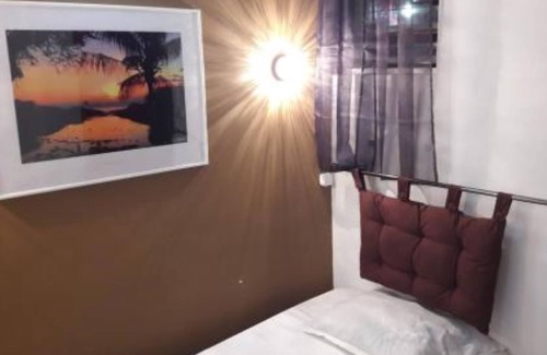 Saint-Denis Hotel | Hotel Du Centre