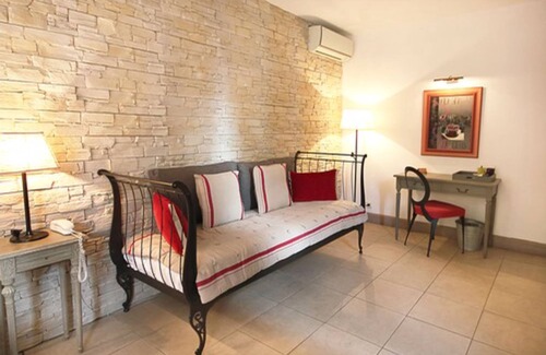 Le Rouret Hotel | Hotel du Clos