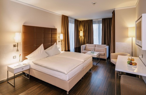 Bietigheim-Bissingen Hotel | Hotel Eberhards am Wasser