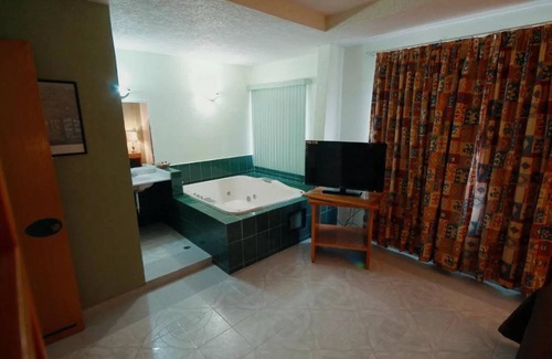Zitacuaro Hotel | Hotel El Conquistador Monarca