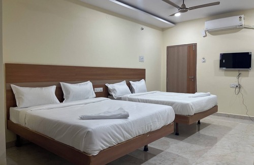 Hyderabad Hotel | Hotel Elite Swagath Grand