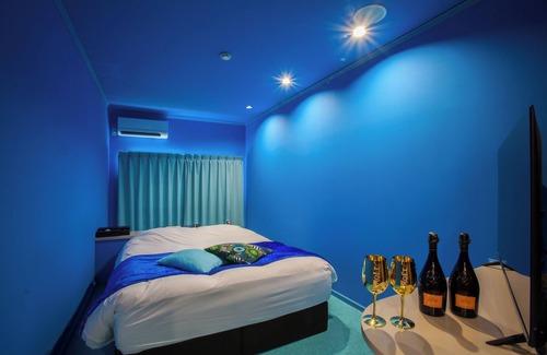 Toyama Hotel | HOTEL elLle - Adults Only