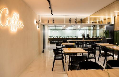 Cisnadie Hotel | Hotel Epic Centrum