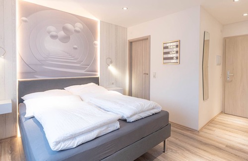 Leverkusen House | Hotel/exhibition room master OASE Leverkusen