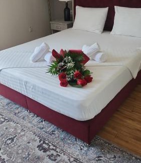 Oradea Hotel | Hotel Fantazia Oradea - Self Check In & Out