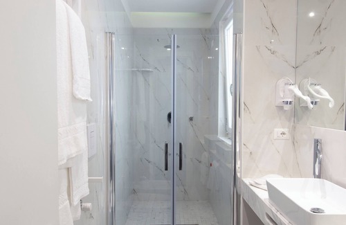 Secondigliano Hotel | Hotel Fiorentina