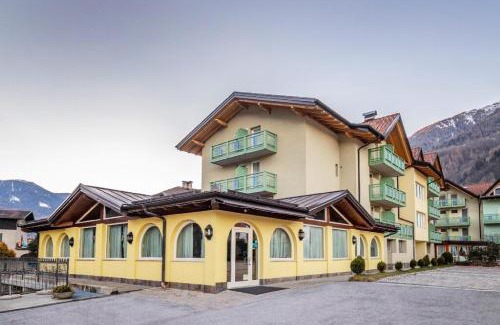 Monclassico Hotel | Hotel Garnì Maria