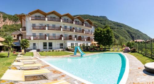 Laives Bed & Breakfast | Hotel Garni Grüner Baum (Albero Verde)