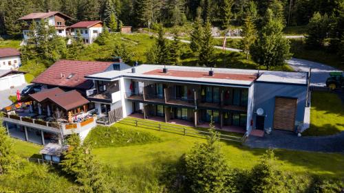 Scharnitz Bed & Breakfast | Hotel Garni Isarlodge Wiesenhof