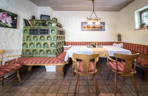 Raubling Bed & Breakfast | Hotel Garni Kapellenstüberl