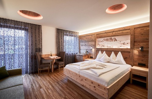 Kastelruth Hotel | Hotel Garni Savoy