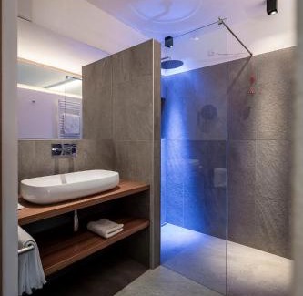 San Genesio Atesino Hotel | Hotel & Gasthof zum Hirschen