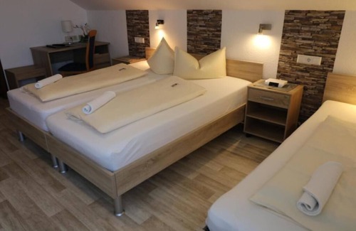 Weissenhorn Hotel | Hotel Gasthof Zur Rose