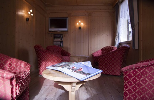 Ziano di Fiemme Hotel | Hotel Genzianella