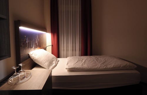 Hasselbachplatzviertel Hotel | Hotel Golden Pearl Magdeburg Im Stadtzentrum