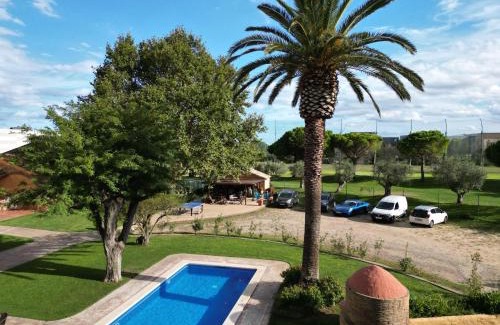 Castello d'Empuries House | Hotel & Golf Ca La Caputxeta