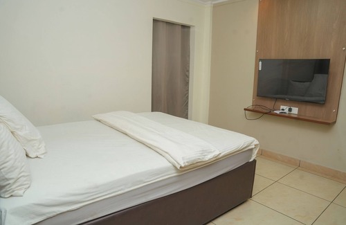 Bhimavaram Hotel | Hotel Grand Leela Krishna