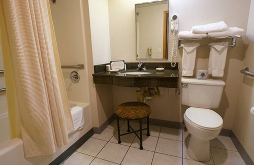 Branson Theater District Hotel | Hotel Grand Victorian