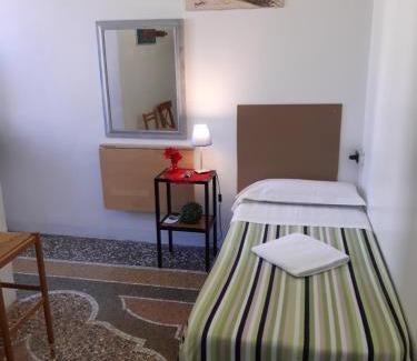 Genoa Hotel | Hotel Guesthouse MASSENA